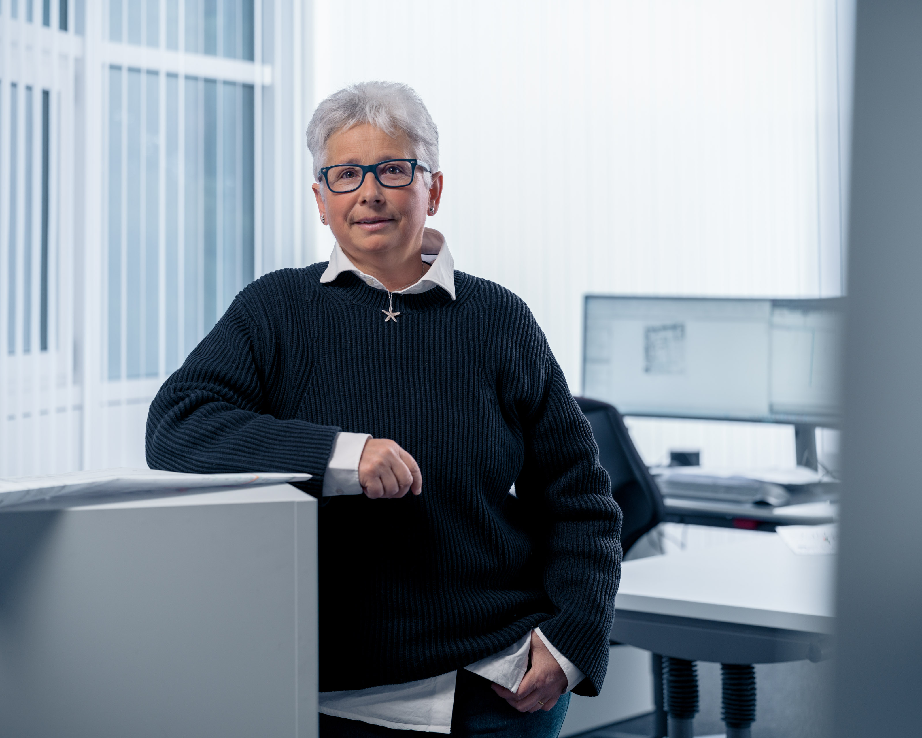 B0043372-Catherine-Bloesch.jpg B0043372-Catherine-Bloesch