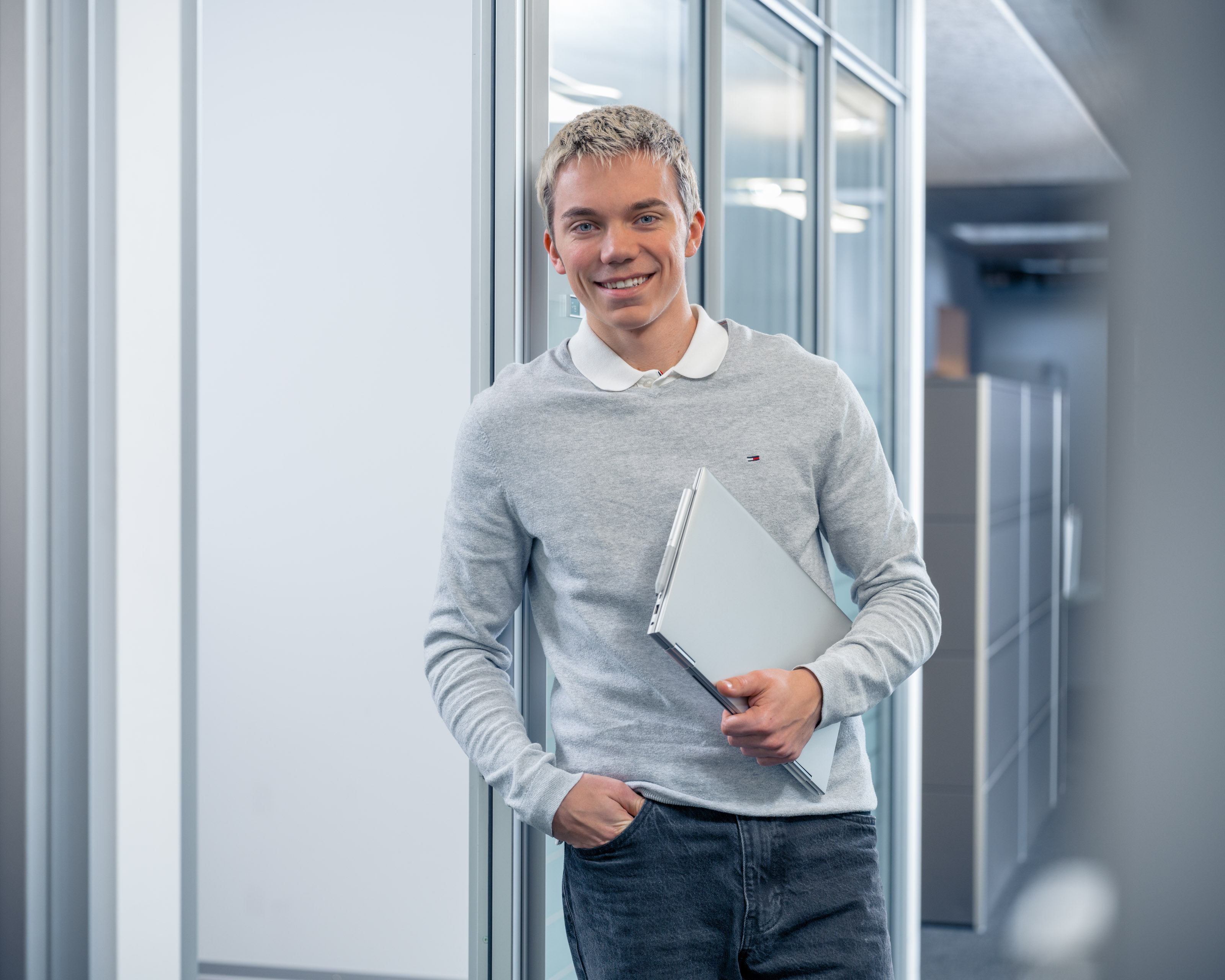 B0042934-Luca-Haenggeli.jpg B0042934-Luca-Haenggeli