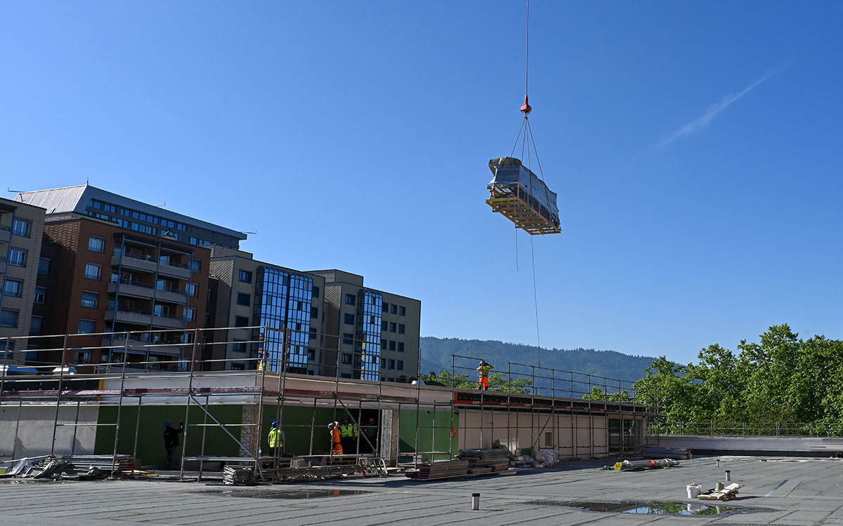 cs_hertizug_einbringung_klteanlage_1200x750.jpg cs_hertizug_einbringung_klteanlage_1200x750